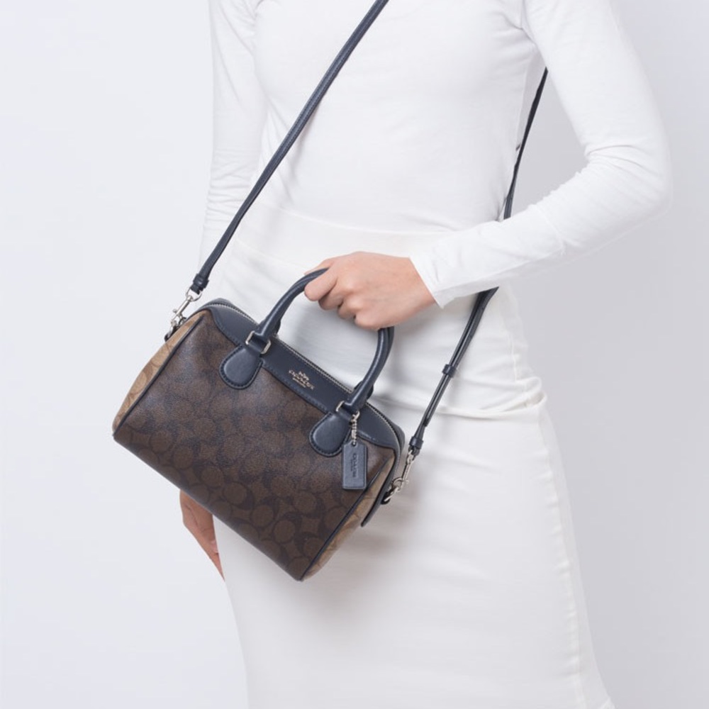 COACH MINI BENNETT SATCHEL IN BLOCKED SIGNATURE